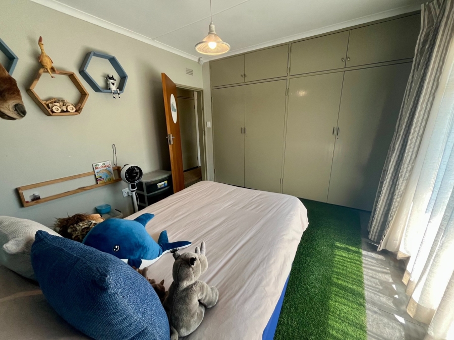 4 Bedroom Property for Sale in Flamwood North West